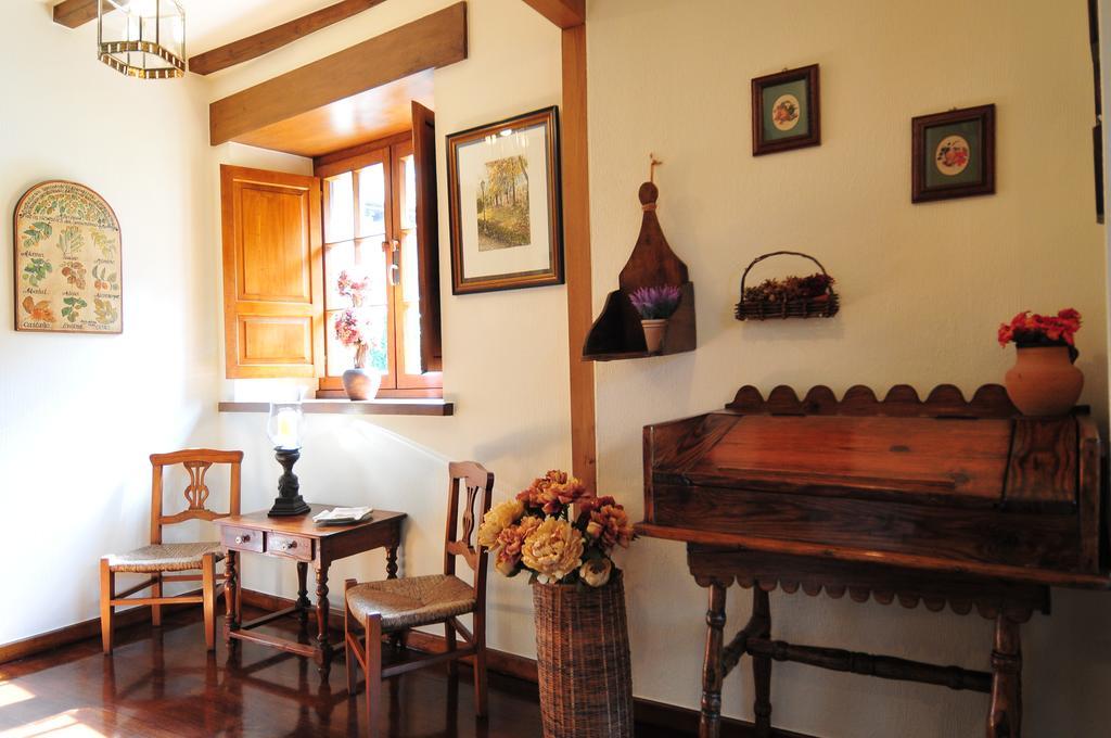 Casa Rural Llugaron I Guest House Miravalles ภายนอก รูปภาพ